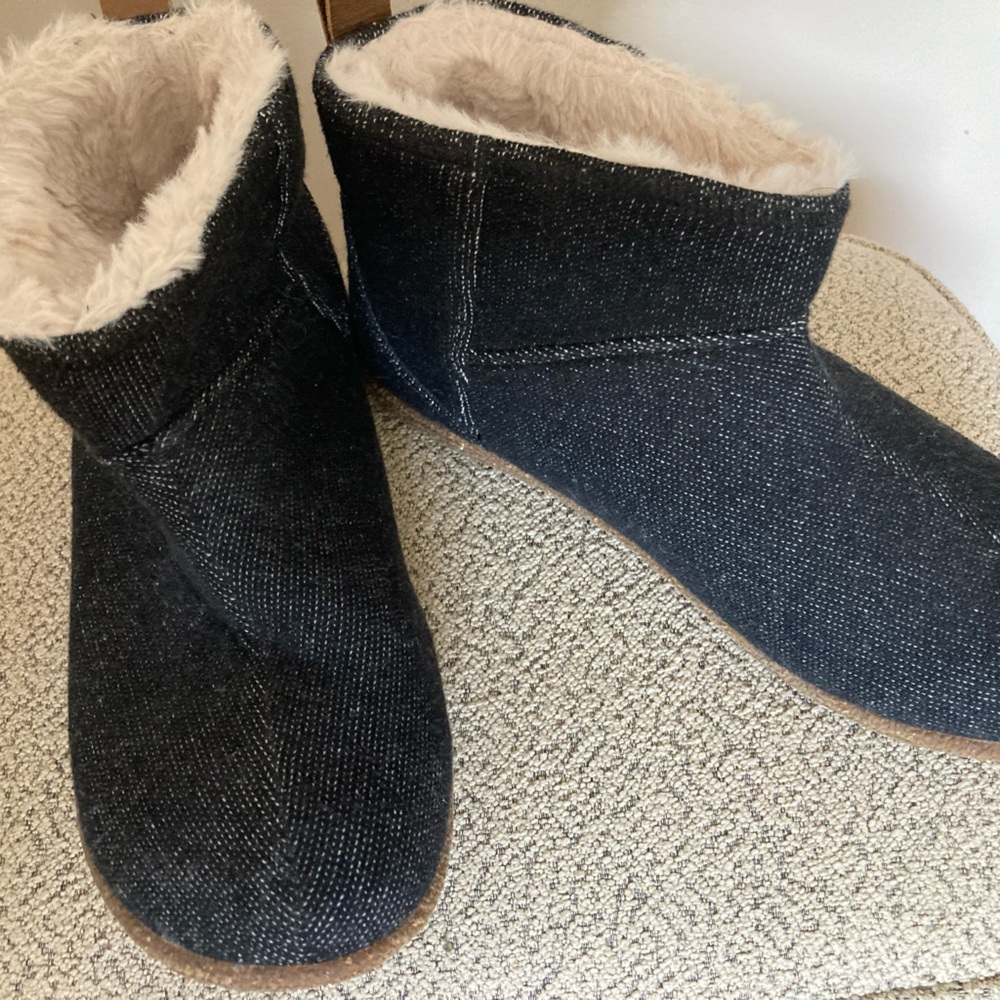Roots bootie slipper